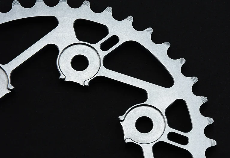 Dĩa sau Yamaha R15 V2 (Shuriken)